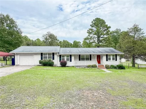 151 Lou Dr, Fayetteville, NC 28311