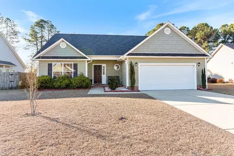 6028 Gallberry Farms Rd, Hope Mills, NC 28348