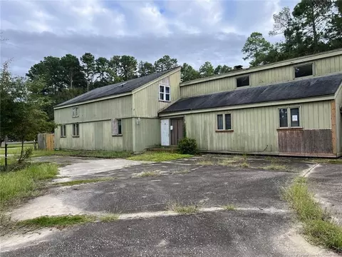 8161 Scotch Meadows Dr, Laurinburg, NC 28352
