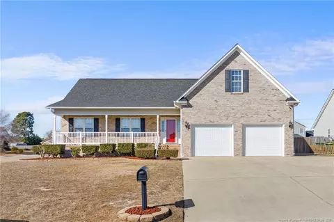 3912 Bensley Ct, Hope Mills, NC 28348
