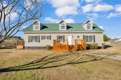 220 Vermilion Dr, Parkton, NC 28371