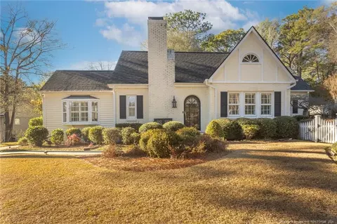 326 W Park Dr, Fayetteville, NC 28305