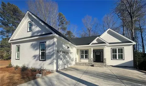 484 Falling Water Rd, Spring Lake, NC 28390