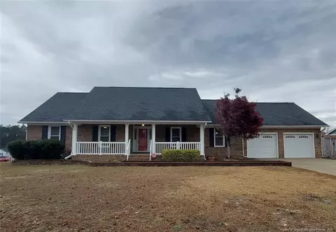 210 Laketree Blvd, Spring Lake, NC 28390