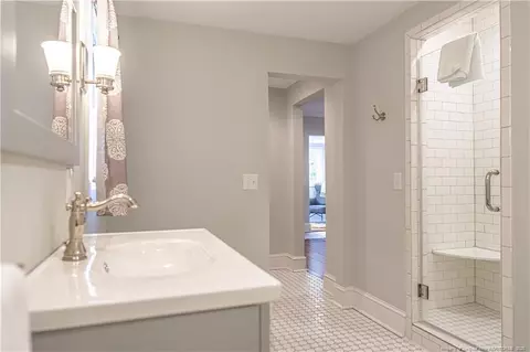 Bath - 30 Caddell Rd, Pinehurst, NC 28374 photo 3 of 6