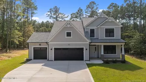 199 Pinecrest Dr, Carthage, NC 28327