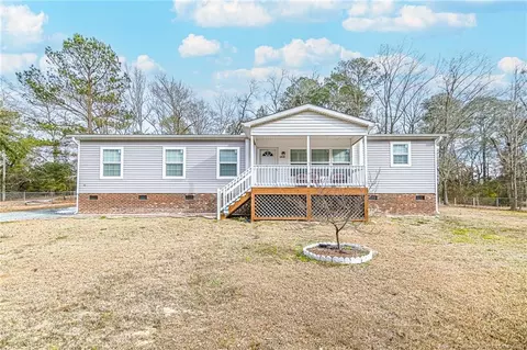 1518 Pope St, Raeford, NC 28376
