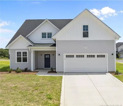 112 Peeler Cir, Raeford, NC 28376