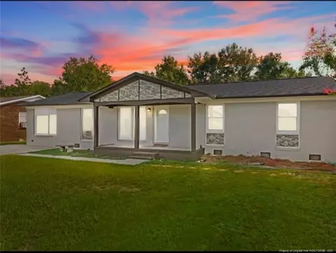 516 Samuel Dr, Spring Lake, NC 28390