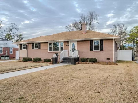 1305 Patton St, Lumberton, NC 28358