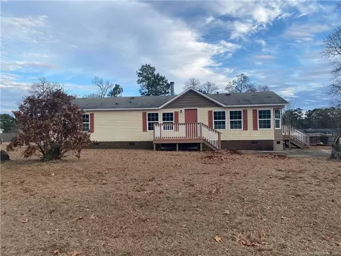 4931 Southmill Dr, Hope Mills, NC 28348