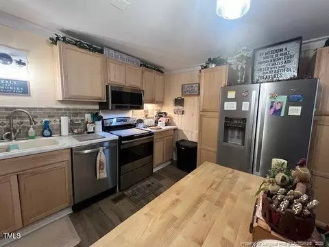 305 W K St, Erwin, NC 28339 photo 5