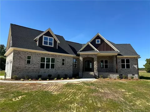 3281 School Rd, Fayetteville, NC 28306