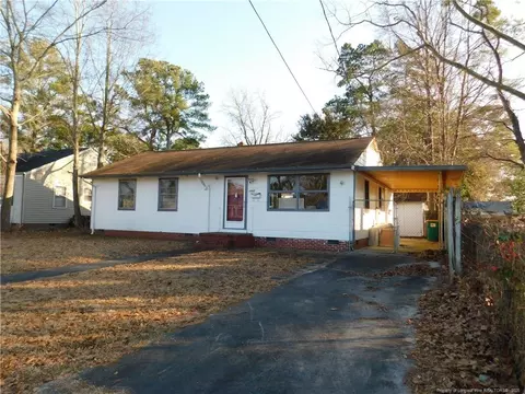 1002 E 13th St, Lumberton, NC 28358