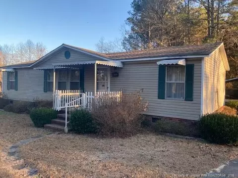 8132 Fayetteville Rd, Godwin, NC 28344