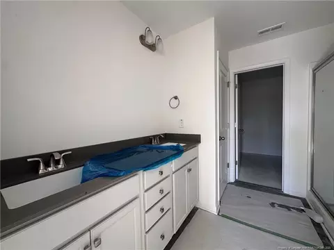 Bath - 4720 Mastercraft Ct, Wade, NC 28395 photo 2 of 3