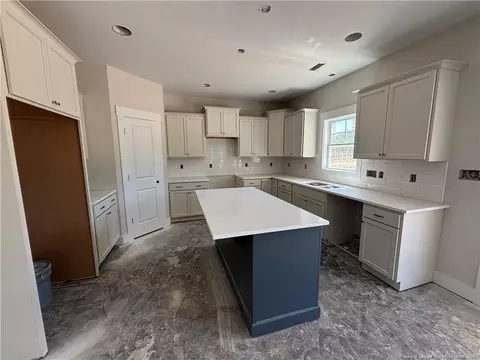 444 Nighthawk Loop, Aberdeen, NC 28315 photo 8