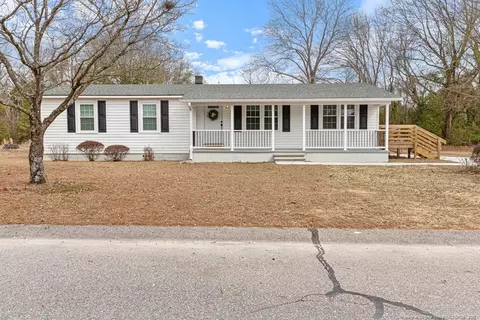 4063 Mckethan St, Wade, NC 28395