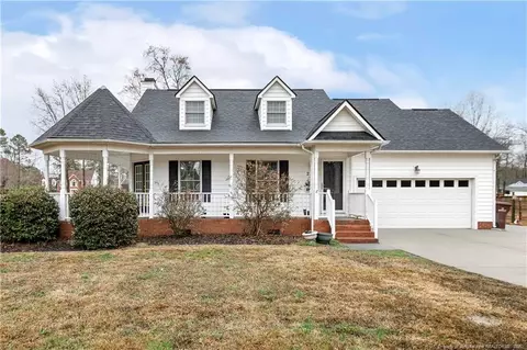 220 Waters Edge Dr, Erwin, NC 28339