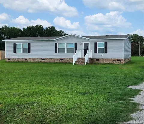 29 Bermuda Dr, Saint Pauls, NC 28384
