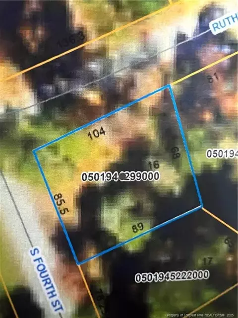 400 Rutherford St, Spring Lake, NC 28390