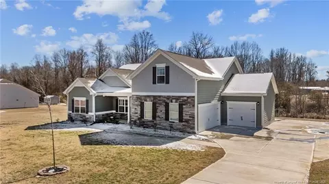 208 Planters Ln, Coats, NC 27521