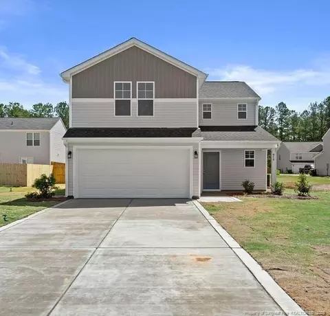 818 Tori Dr, Spring Lake, NC 28390
