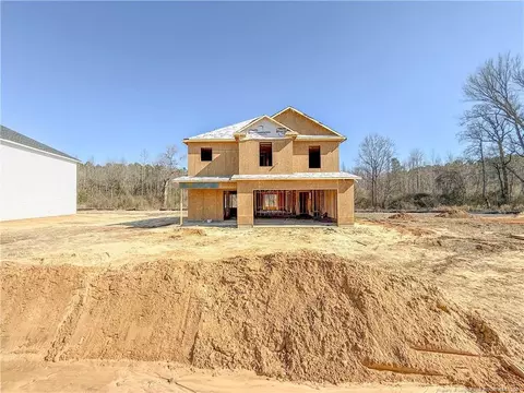 323 Guard Ln, Parkton, NC 28371