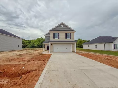 203 Guard Ln, Parkton, NC 28371