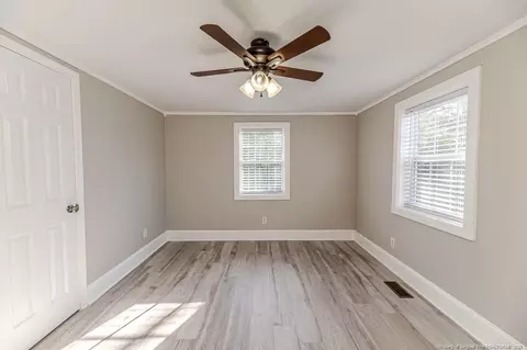 802 E Canary St, Dunn, NC 28334 photo 12
