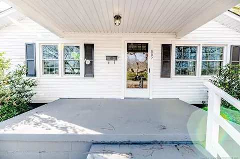 802 E Canary St, Dunn, NC 28334 photo 3