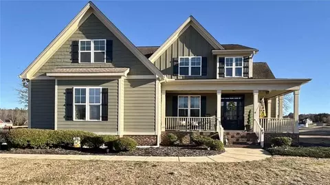 42 Walnut Grove Dr, Bunnlevel, NC 28323