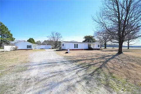 1283 Savannah Hill Rd, Dunn, NC 28334