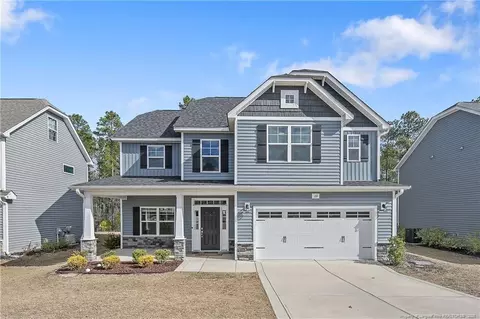 169 Kensington Dr, Spring Lake, NC 28390