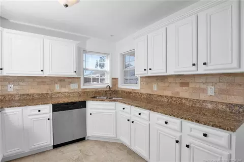 Kitchen - 264 Hester Pl, Cameron, NC 28326 photo 2 of 5