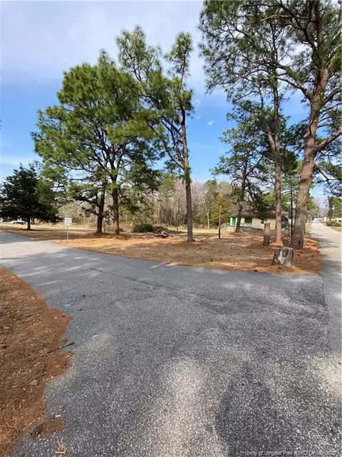 306 John St, Spring Lake, NC 28390