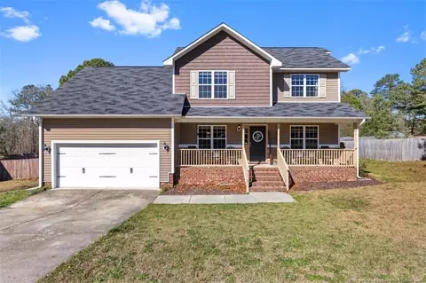 716 Colonial Hills Dr, Lillington, NC 27546