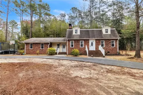 12621 Coble Dr, Laurinburg, NC 28352