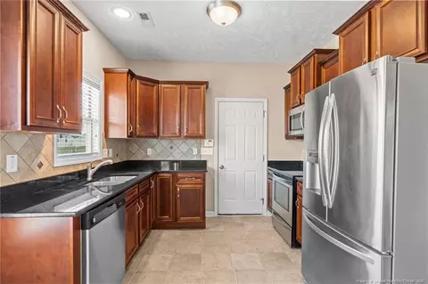 Kitchen - 43 Battery Way, Bunnlevel, NC 28323 photo 2 of 4
