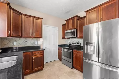 Kitchen - 43 Battery Way, Bunnlevel, NC 28323 photo 3 of 4