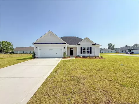 2102 Roadster Pony Ln, Hope Mills, NC 28348