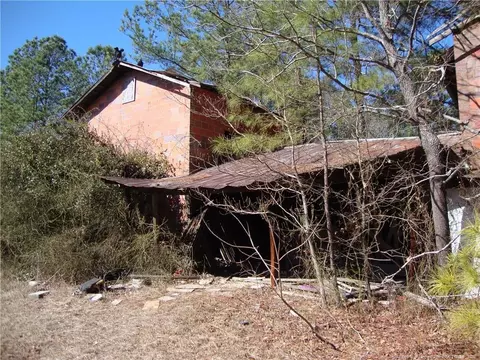 512 Stage Rd, Spring Lake, NC 28390