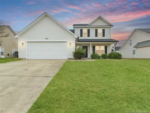 254 Saint George Dr, Raeford, NC 28376