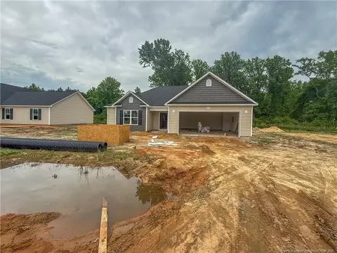347 Guard Ln, Parkton, NC 28371
