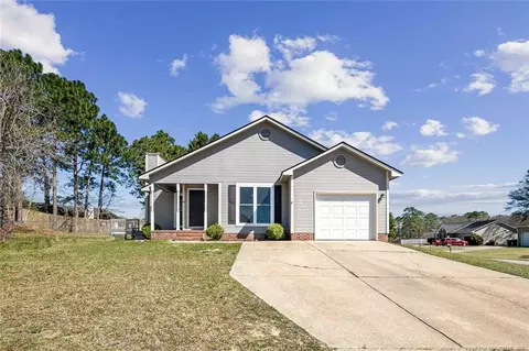 4106 Noonday Ct, Hope Mills, NC 28348