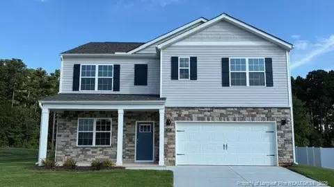1085 Misty Creek Dr, Aberdeen, NC 28315