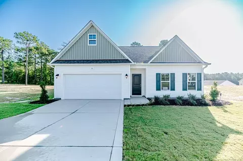 52 Blackgum Ct, Spring Lake, NC 28390