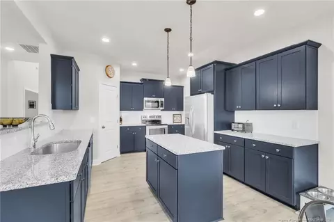 Kitchen - 95 Silk Oak Dr, Bunnlevel, NC 28323 photo 1 of 4