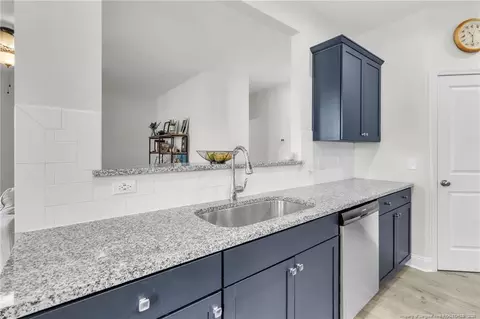 Kitchen - 95 Silk Oak Dr, Bunnlevel, NC 28323 photo 2 of 4