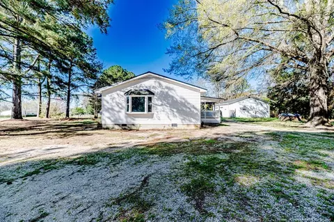 Exterior - 488 Hall Rd, Erwin, NC 28339 photo 6 of 10
